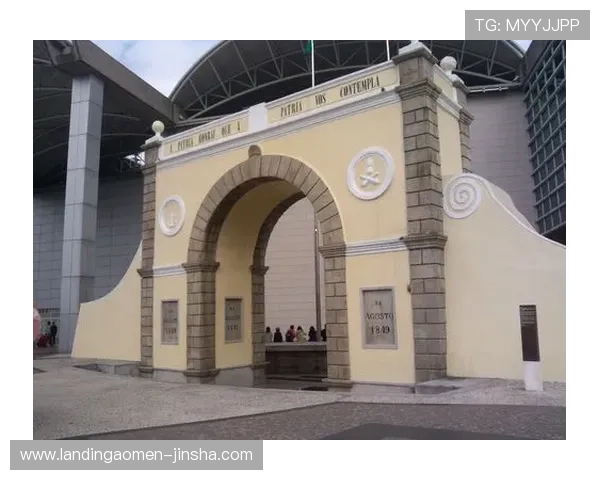 澳门凯旋门位于哪里？详细位置及附近旅游景点一览